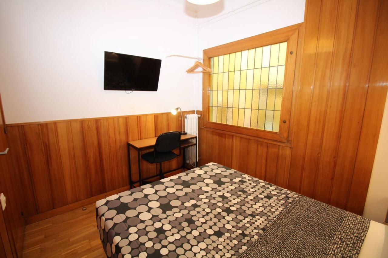 Nuevo Balmes Habitaciones Barcelona Luaran gambar